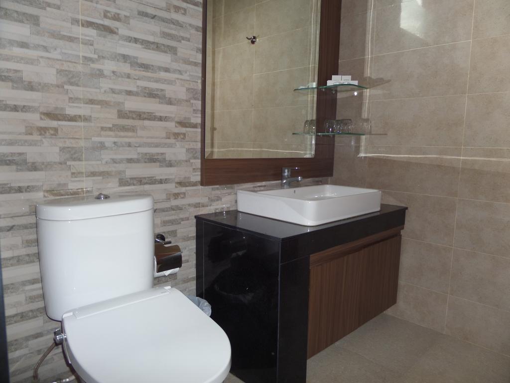 Royal Majesty Villas Kuta Lombok Kültér fotó