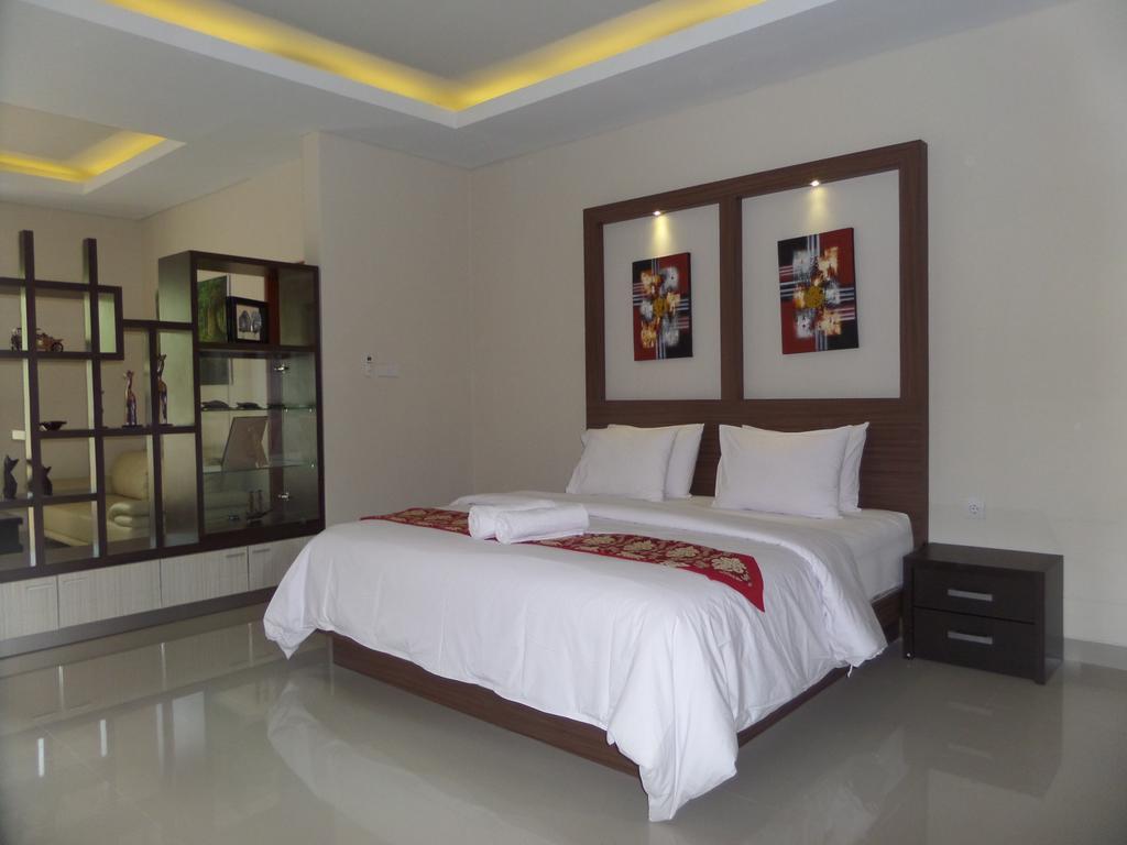 Royal Majesty Villas Kuta Lombok Kültér fotó