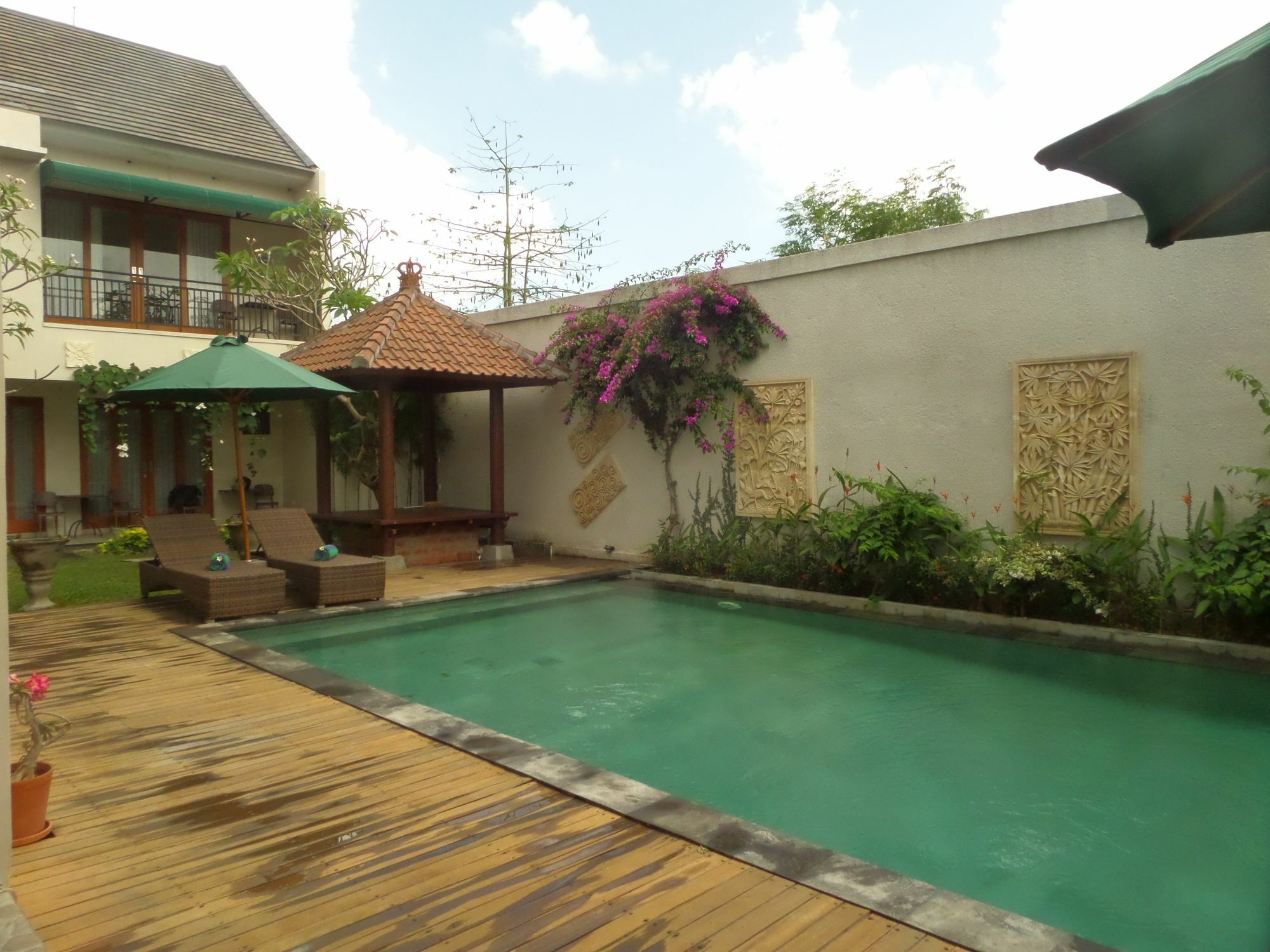 Royal Majesty Villas Kuta Lombok Kültér fotó