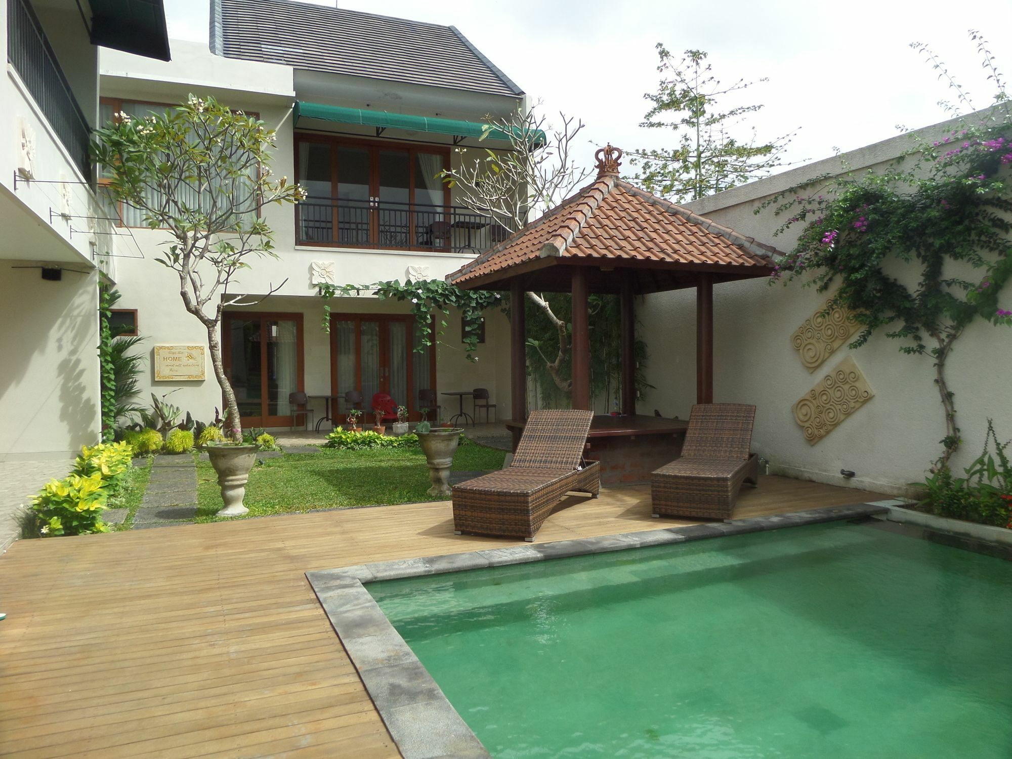 Royal Majesty Villas Kuta Lombok Kültér fotó