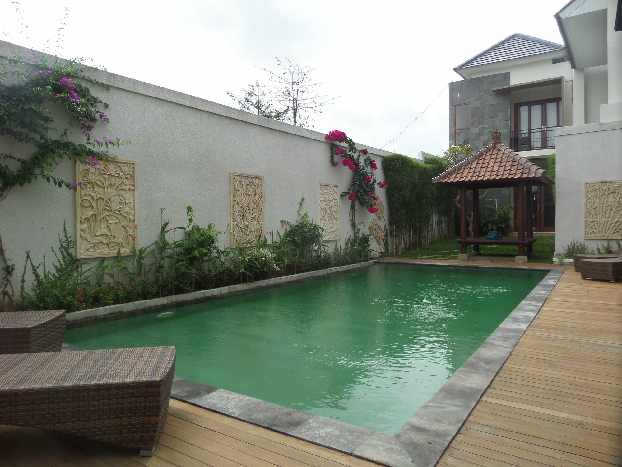 Royal Majesty Villas Kuta Lombok Kültér fotó